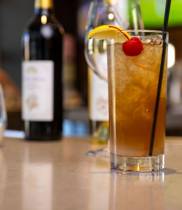 Cocktail and Wine Bar